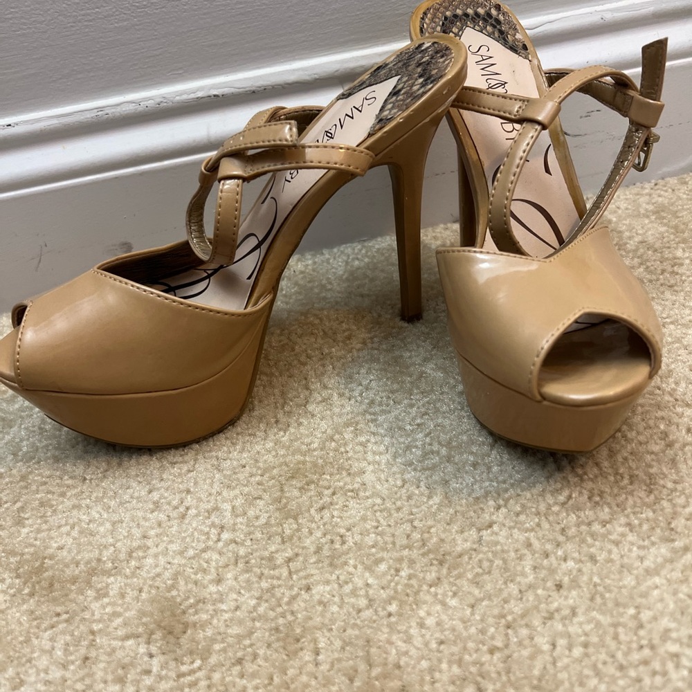 Open Toe Heels - Picture 5 of 6